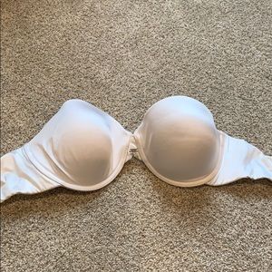 Strapless bra